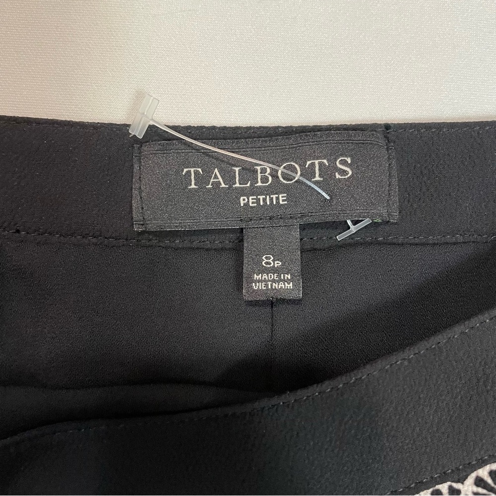 New Talbots Geo Print Pleated Skirt Size 8 Petite - Picture 4 of 7